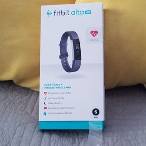 Fitbit Alta HR (small)